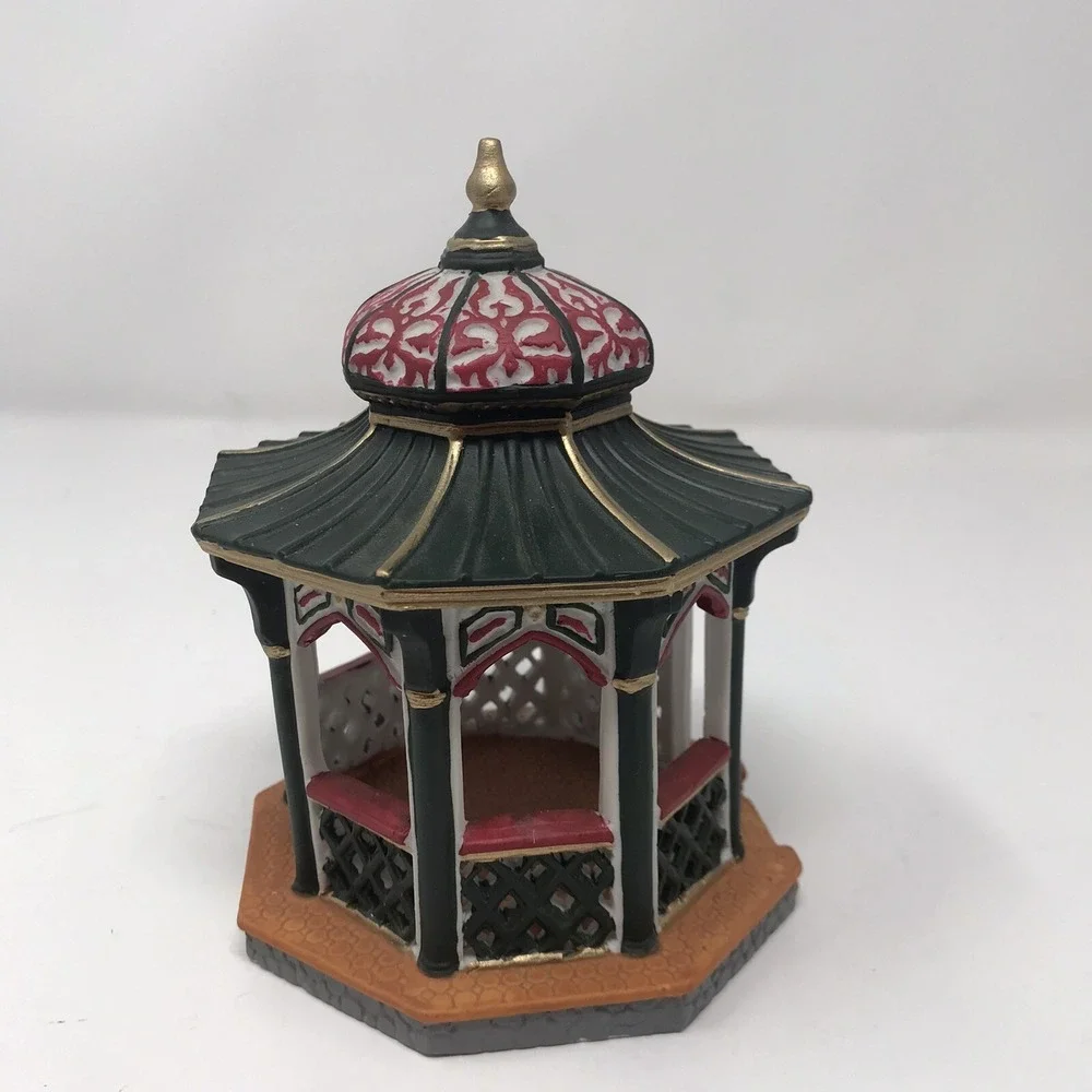 VTG‎ 1996 LEMAX Village Collection Porcelain Victorian Gazebo Box No light Cord